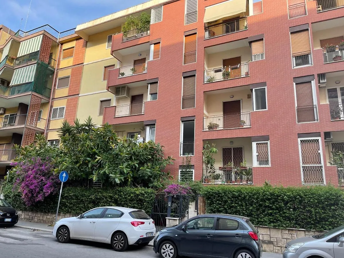 Moderno Home 1 Bari Apartment